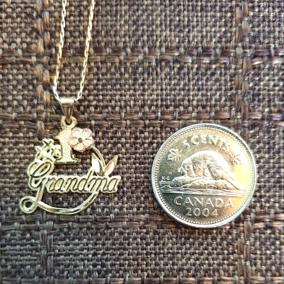 Rare Vintage 10k Solid Gold #1 Grandma Pendant & Necklace – A Treasured Keepsake - Picture 4 of 12